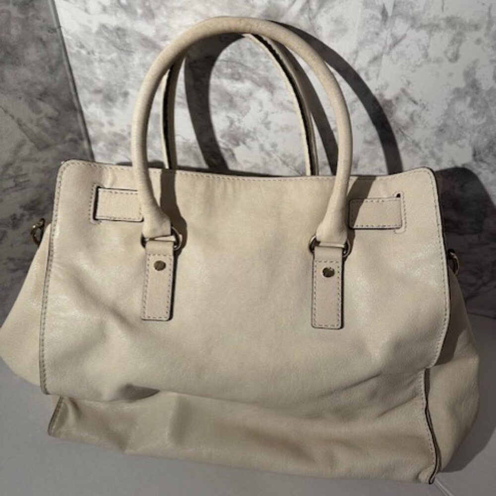 Michael Kors Large Cream Leather Tote – Gold Hardware Classic Shoulder Bag - Picture 4 of 16